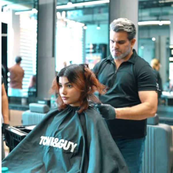 Salon Instagram post